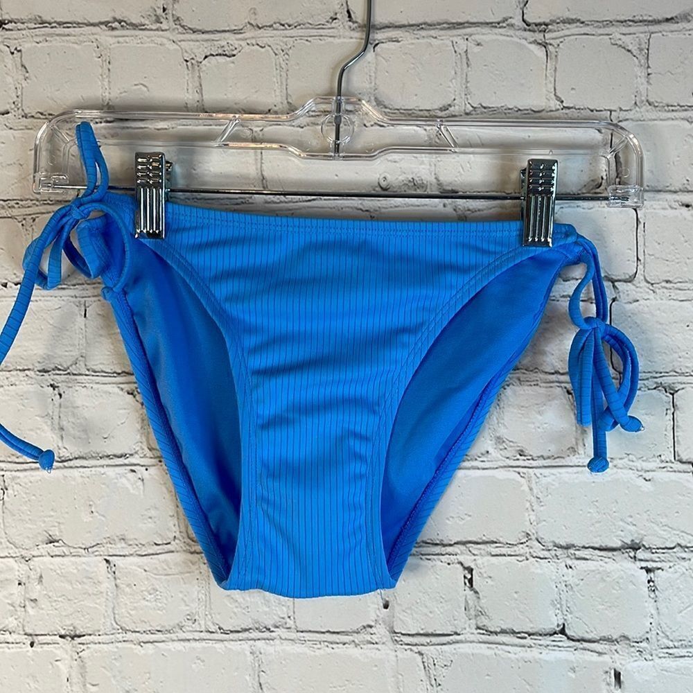 Xhilaration WomenāsĀ Blueā Bikini Bottom, SizeāMedium, New with tags, Side tie
